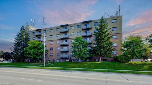 201-283 Fairway Rd N, Kitchener, ON, N2A2P1 | Card Image