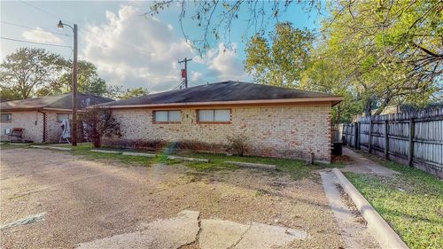 apt-d-204 Lynn Dr, Bryan, TX, 77801-3365 | Card Image