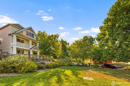 6561 30th Pl Sw, Seattle, WA, 98126-5111 | Card Image