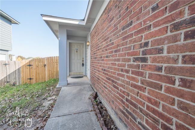 2006 Charlotte Way, House other with 3 bedrooms, 2 bathrooms and 2 parking in Round Rock TX | Image 34
