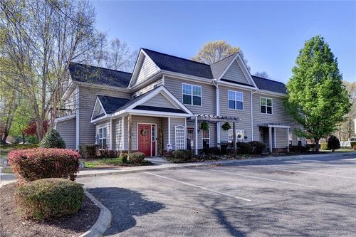 102 Lakeview Cv, Smithfield, VA, 23430-1655 | Card Image