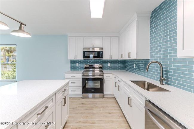 Stainless Steel New Appliances | Image 20