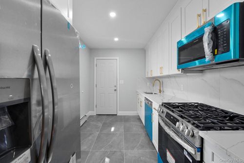 11912 143rd Street, New York, NY, 11436 | Card Image