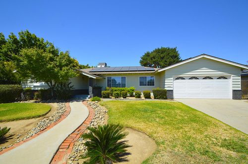 6039 N Maroa Ave, Fresno, CA, 93704-1702 | Card Image