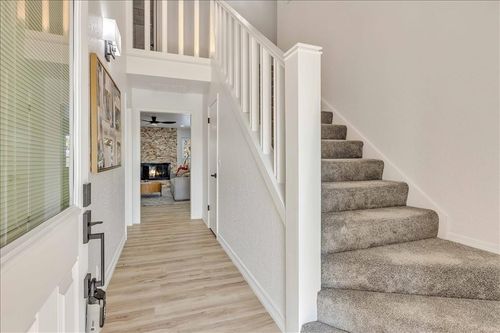 1313 Jamestown, Edmond, OK, 73003-6138 | Card Image