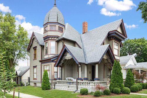 201 E Franklin St, Delphi, IN, 46923-1215 | Card Image