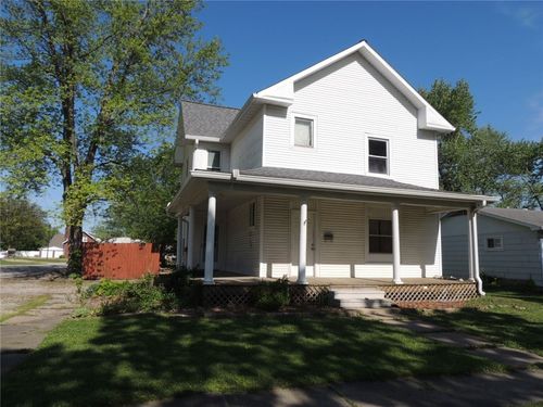 401 S 3rd St, Altamont, IL, 62411-1109 | Card Image
