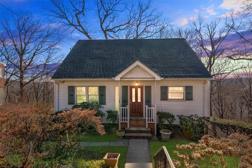 26 Prospect Ave, Valhalla, NY, 10595-1910 | Card Image