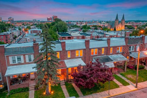 204 S Connell St, WILMINGTON, DE, 19805-3962 | Card Image