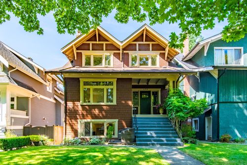 179 W 18th Ave, Vancouver, BC, V5Y2A6 | Card Image