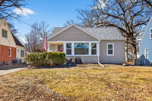 2412 33rd St, Des Moines, IA, 50310-5103 | Card Image