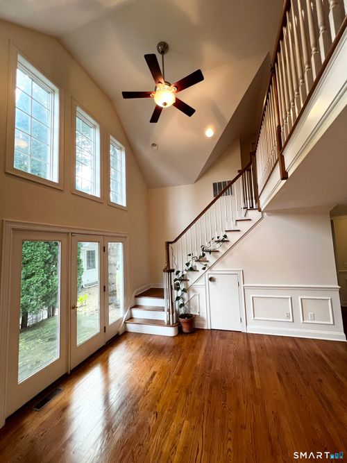 11-11 Pinehurst Ln, Moodus, CT, 06469-1176 | Card Image