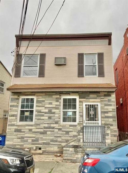 214 William St, Harrison, NJ, 07029-2683 | Card Image