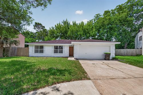 1415 Whispering Pine Dr, Missouri City, TX, 77489-2129 | Card Image