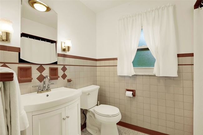3372 Route 130, House other with 3 bedrooms, 1 bathrooms and 2 parking in Harrison City PA | Image 14