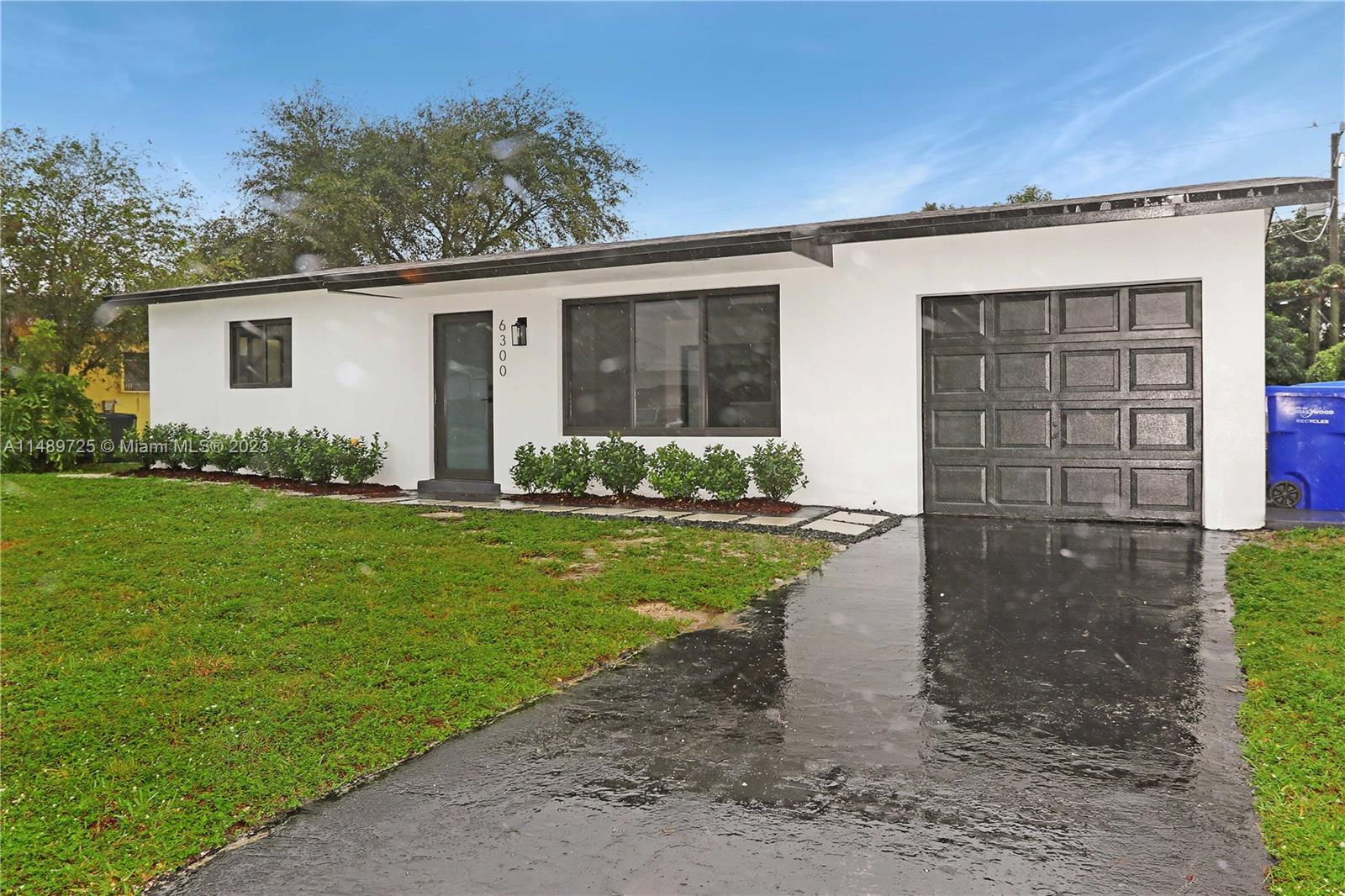 Scott St, Hollywood, FL 33024