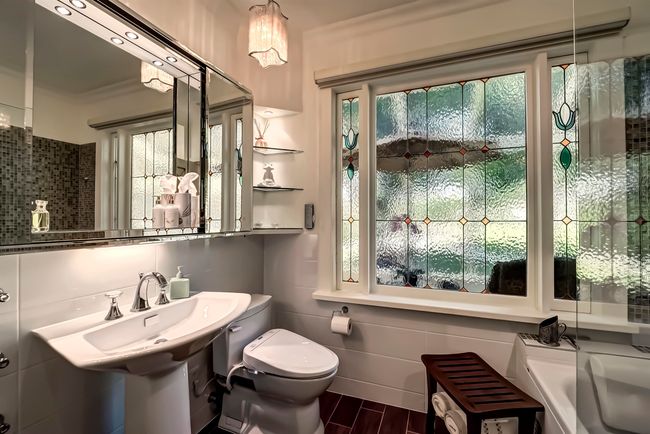 Bathroom in main house | Image 19