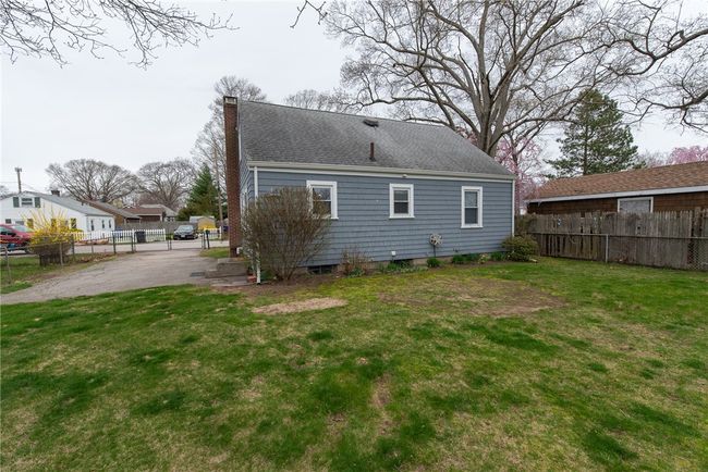14 Muriel St, House other with 4 bedrooms, 2 bathrooms and 2 parking in Riverside RI | Image 27