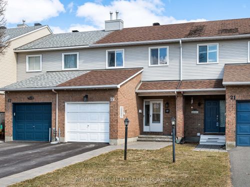 19 Armadale Cres, Nepean, ON, K2J4A4 | Card Image