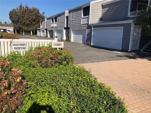7-21421 Juan, Hawaiian Gardens, CA, 90716 | Card Image