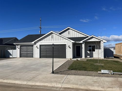 1615 Trail Way, Weiser, ID, 83672-1006 | Card Image