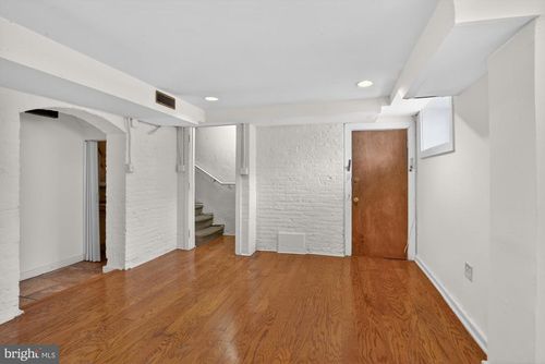 apt-1w-3512 Lancaster Ave, PHILADELPHIA, PA, 19104-4942 | Card Image
