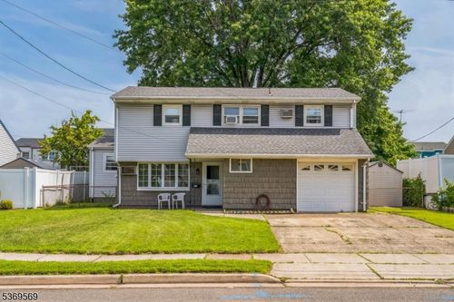 116 Whitman St, Carteret, NJ, 07008-1836 | Card Image