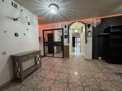 60-59 69th St, Maspeth, NY, 11378-2937 | Card Image