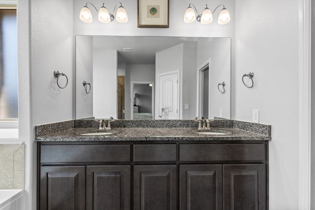 7104 Mcpherson Ln, House other with 4 bedrooms, 2 bathrooms and 1 parking in Midland TX | Image 15