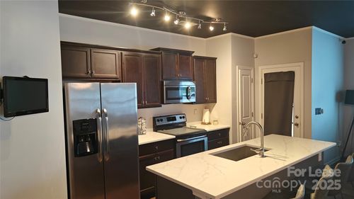 9408 Hamel St, Charlotte, NC, 28215-5322 | Card Image