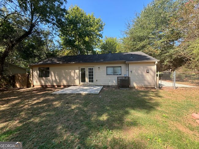 8958 Sterling Ridge Ln, House other with 3 bedrooms, 2 bathrooms and 3 parking in Jonesboro GA | Image 8