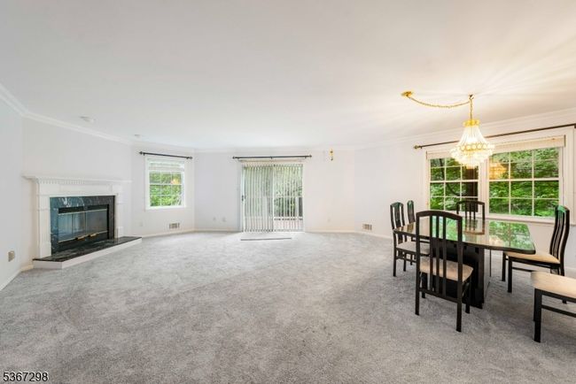 32 Berkeley Sq, Townhouse with 3 bedrooms, 2 bathrooms and null parking in Berkeley Heights NJ | Image 5