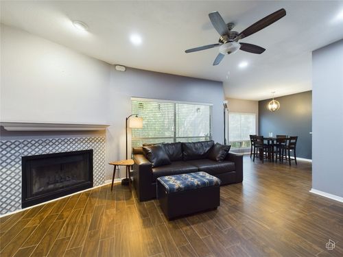 501-2450 Wickersham Ln, Austin, TX, 78741-4754 | Card Image