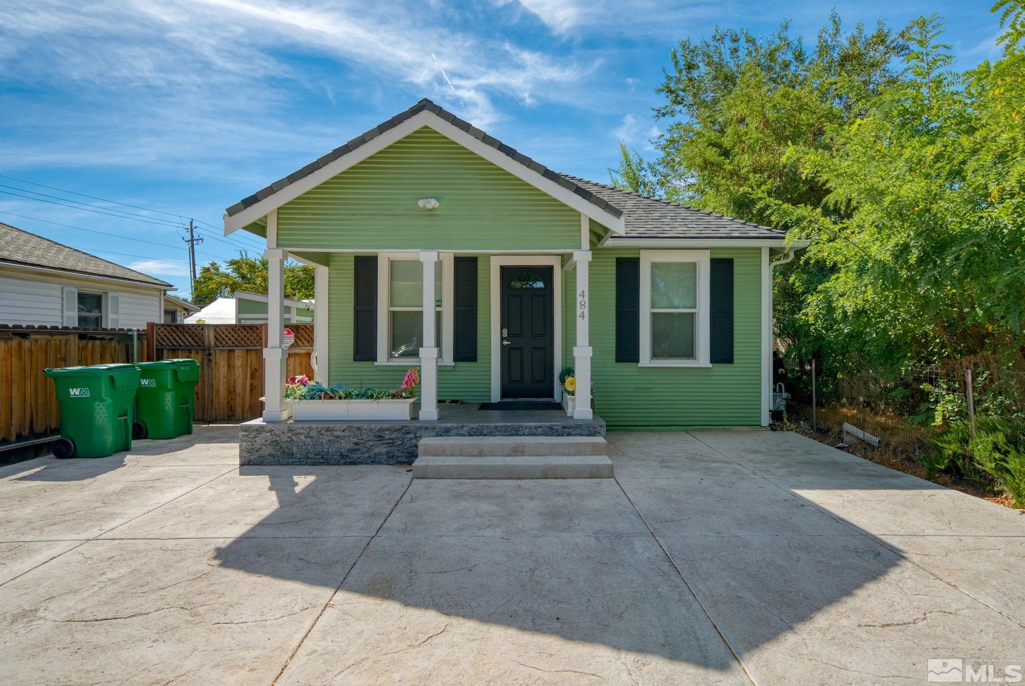 8th St, Reno, NV 89512