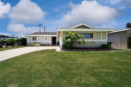 12181 Paseo Bonita, Los Alamitos, CA, 90720-4119 | Card Image