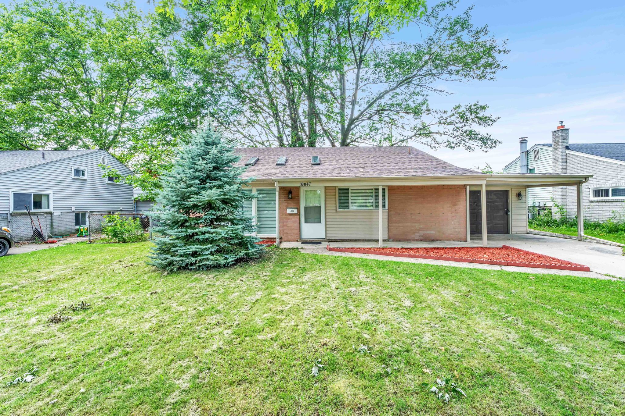 Weideman St, Clinton Township, MI 48035