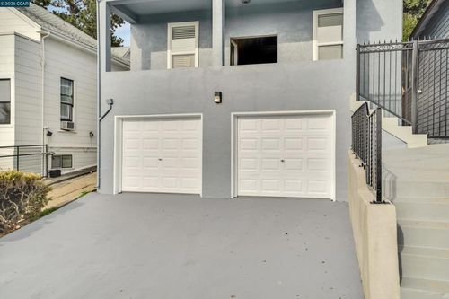 530 Virginia St, Vallejo, CA, 94590-6059 | Card Image