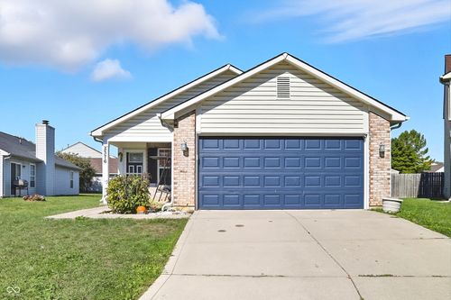 5376 Dollar Forge Ct, Indianapolis, IN, 46221-4692 | Card Image
