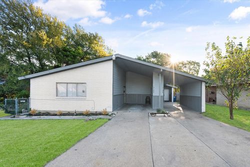 732 N Boulevard Ter, Dallas, TX, 75211-2296 | Card Image
