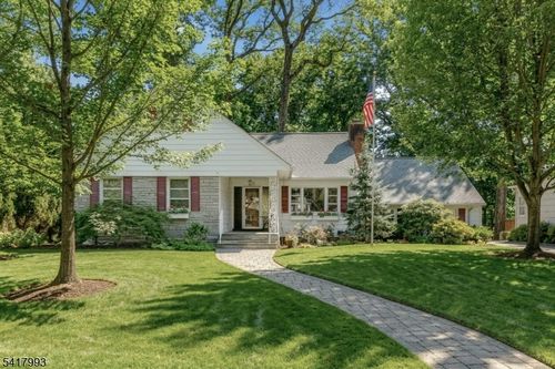 10 Tree Top Dr, Springfield, NJ, 07081-3729 | Card Image