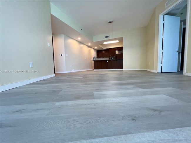 APT-707 - 16001 Collins Ave, Condo with 3 bedrooms, 3 bathrooms and null parking in Sunny Isles Beach FL | Image 5