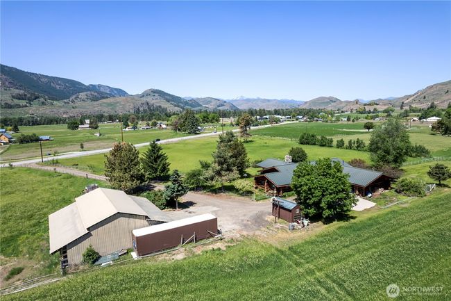 2992 State Route 153, House other with 3 bedrooms, 3 bathrooms and 2 parking in Twisp WA | Image 32