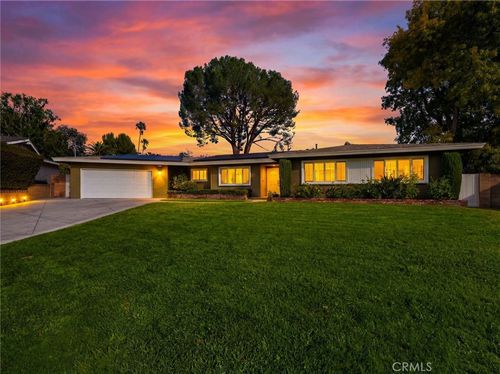 22301 Marilla St, Chatsworth, CA, 91311-4748 | Card Image