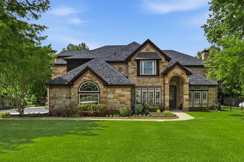 210 Canyon Oaks Dr, Argyle, TX, 76226-9658 | Card Image