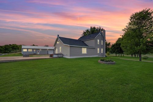 E2290 Flaata Rd, IOLA, WI, 54945-9740 | Card Image
