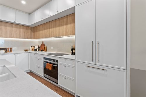 102-602 E 2nd St, North Vancouver, BC, V7L1E3 | Card Image