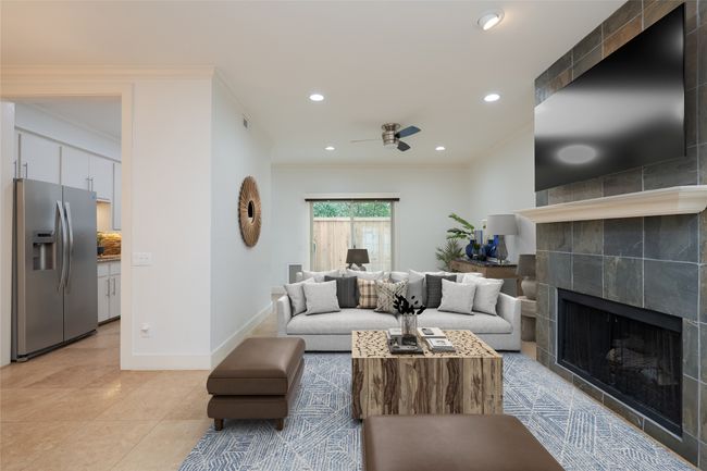 APT-111 - 4242 Travis St, Townhouse with 2 bedrooms, 3 bathrooms and null parking in Dallas TX | Image 5