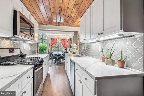 206-2901 Boston St, BALTIMORE, MD, 21224-4956 | Card Image