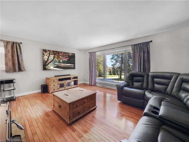 43 Pleasant Ridge Rd, House other with 3 bedrooms, 2 bathrooms and 14 parking in Brant ON | Image 6