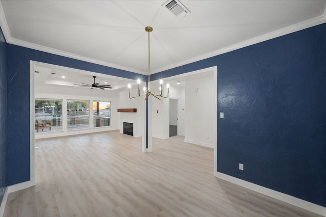 352 Leeward Cir, House other with 3 bedrooms, 4 bathrooms and null parking in Azle TX | Image 6